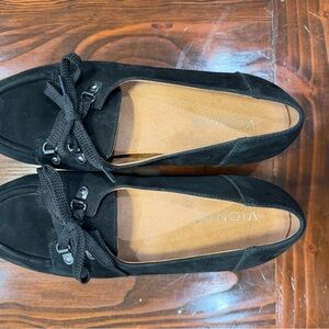 Vionic Women's Black Suede Loafers